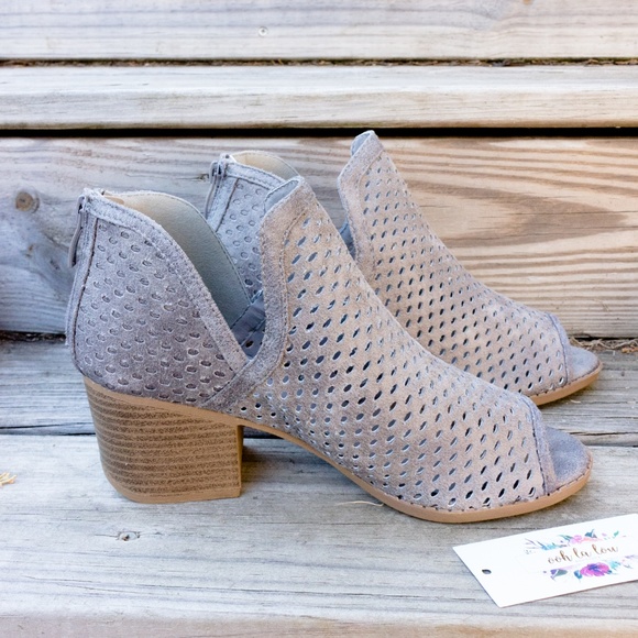 ‘Florence' Booties. - Picture 2 of 7
